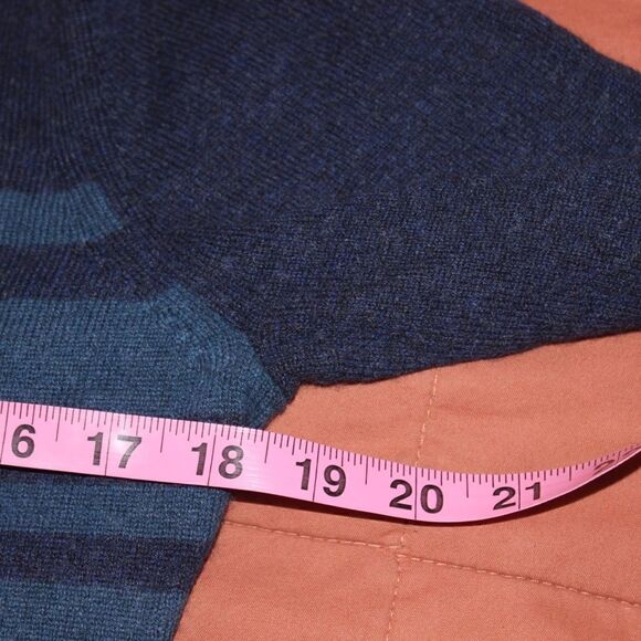 Theory Alayna S Cashmere Blue Pullover Sweater 100% Cashmere Women Size Medium - Picture 13 of 13